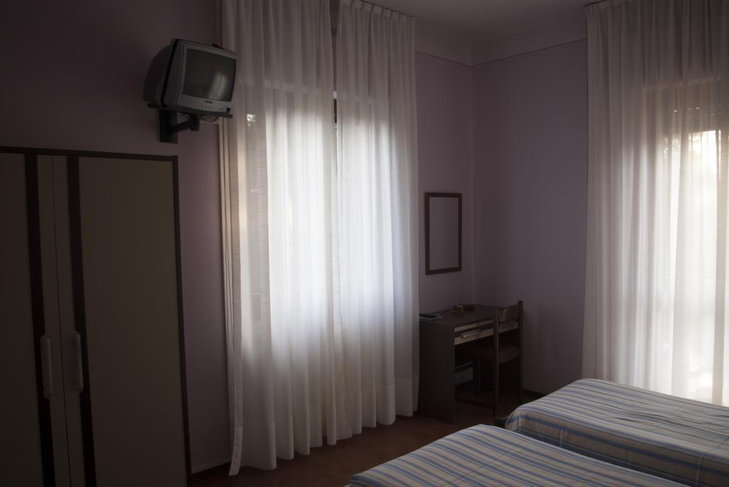 Albergo La Genzianella Miasino Room photo